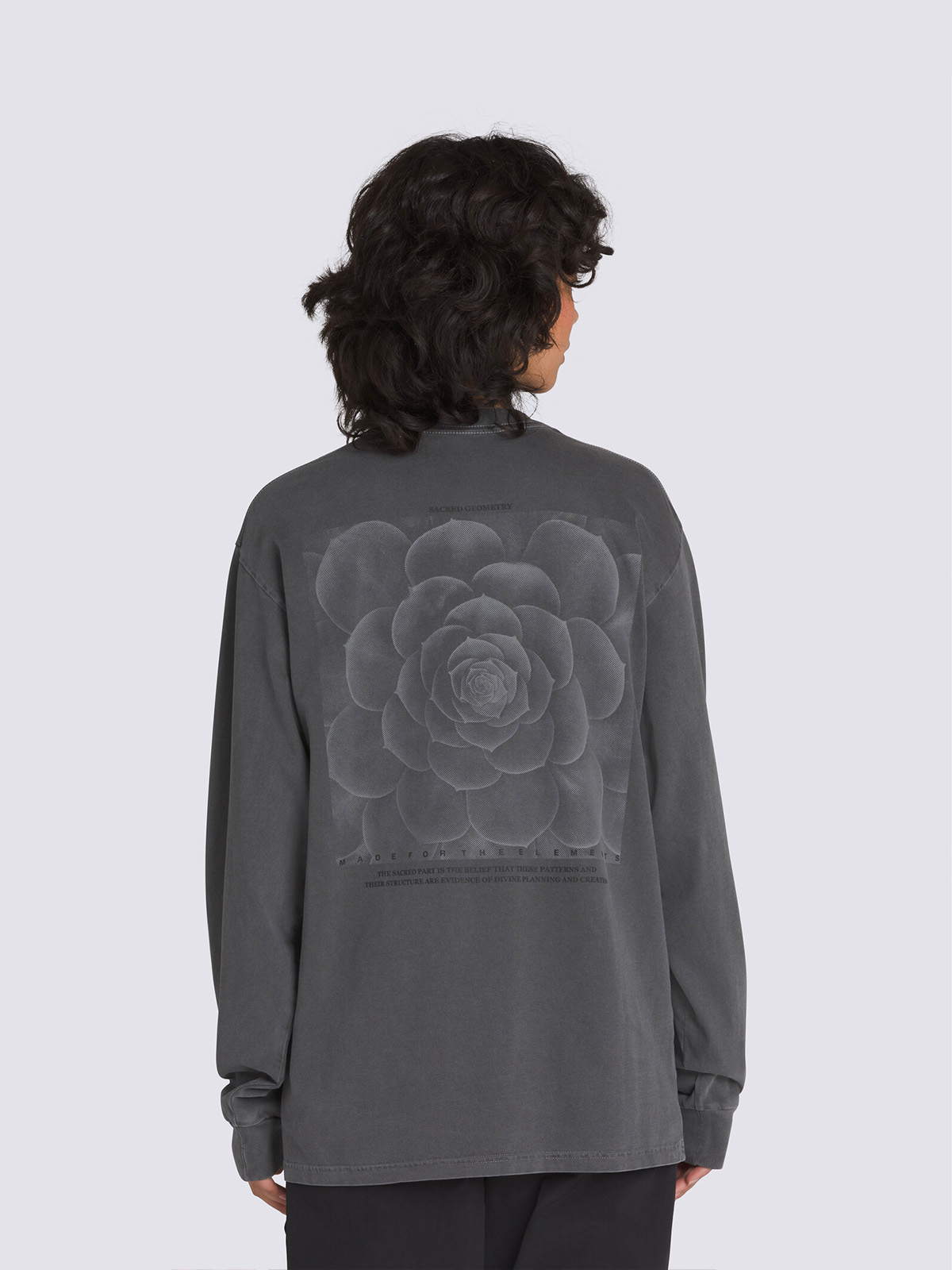 MTE DIVINE SYMMETRY Tシャツ image number 2
