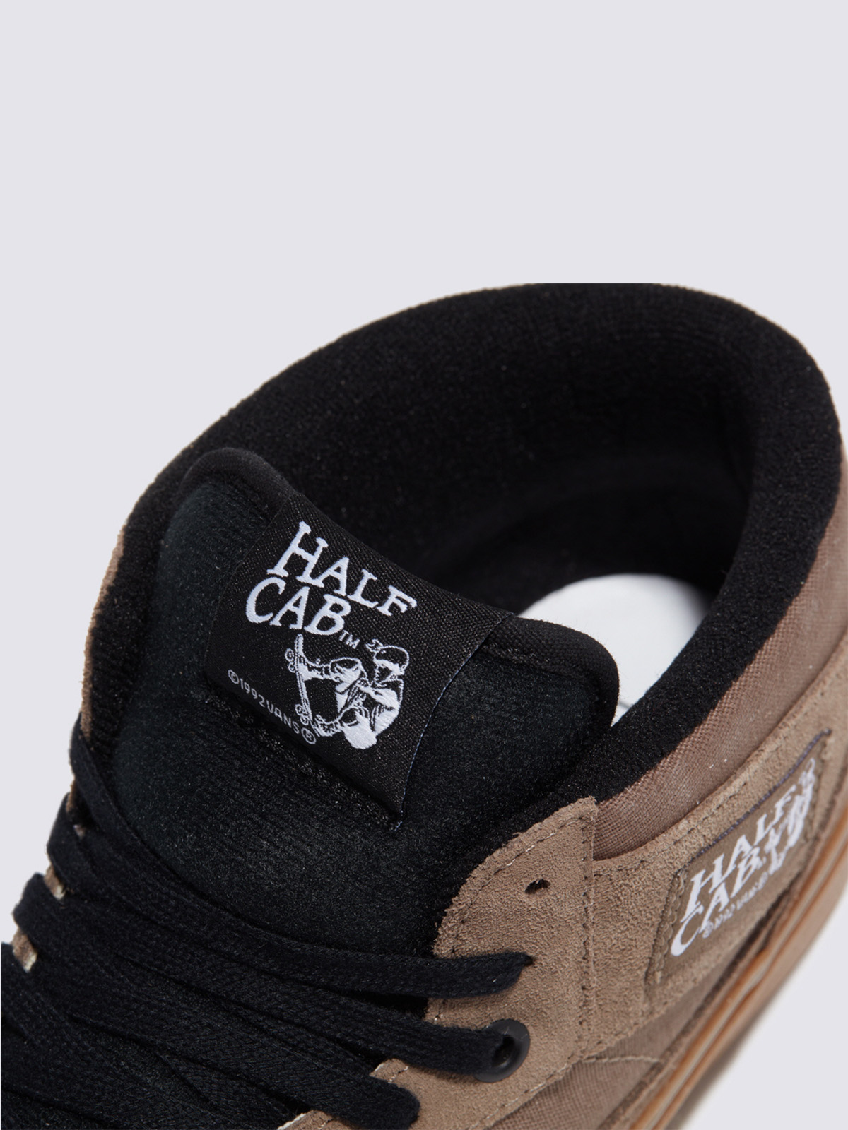 アナハイムファクトリー ハーフキャブ 33 DX| VANS（ヴァンズ）公式ストア