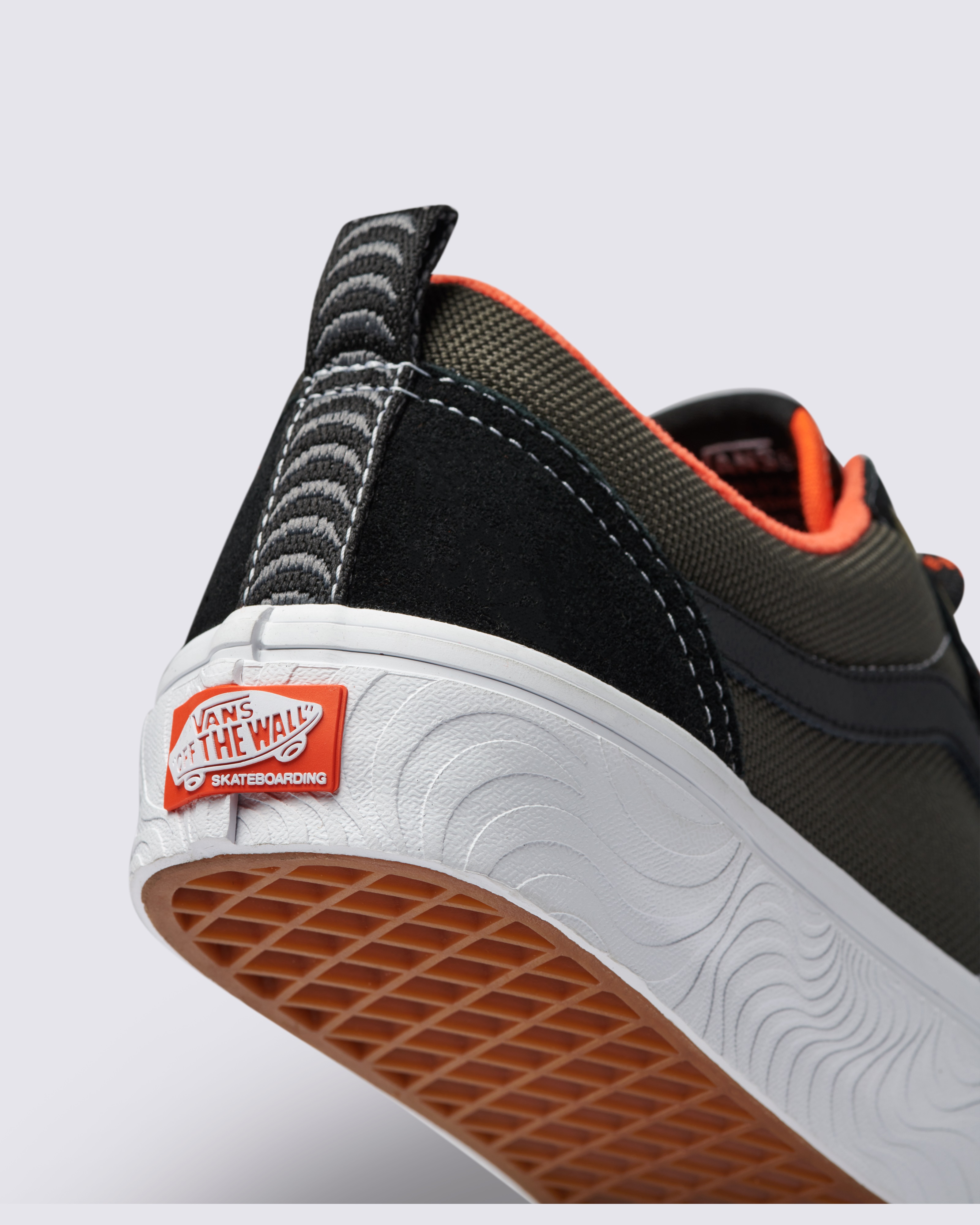 SPITFIRE スケート オールドスクール| VANS（ヴァンズ）公式ストア
