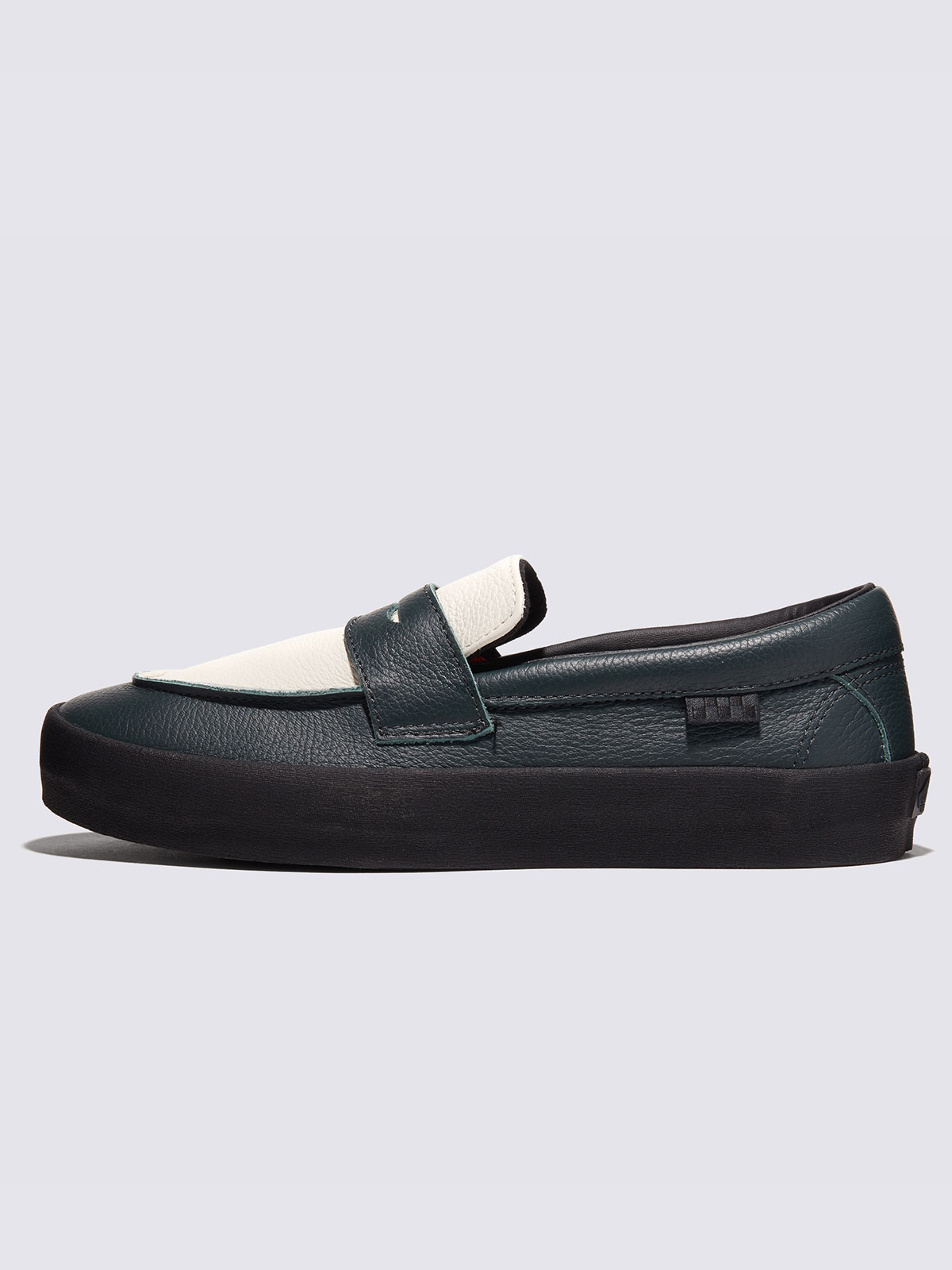海外から輸入 スケート VANS（ヴァンズ）公式ストア ローファー| 靴