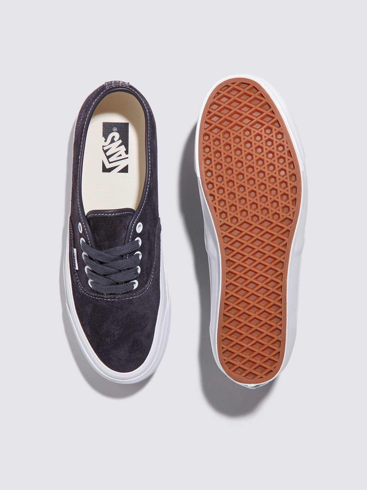 PREMIUM オーセンティック 44 ピッグスエード| VANS（ヴァンズ