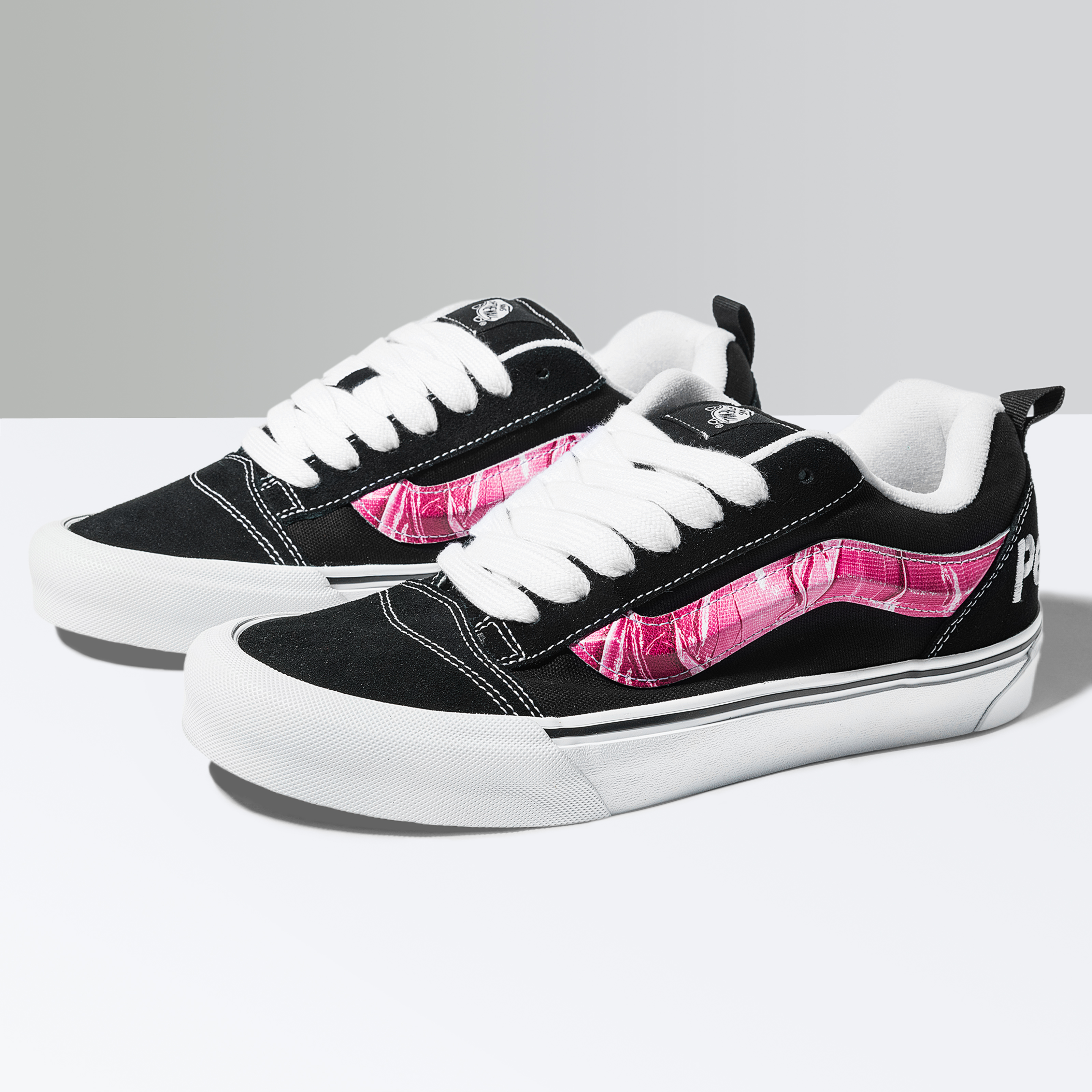 Vans shop black pink