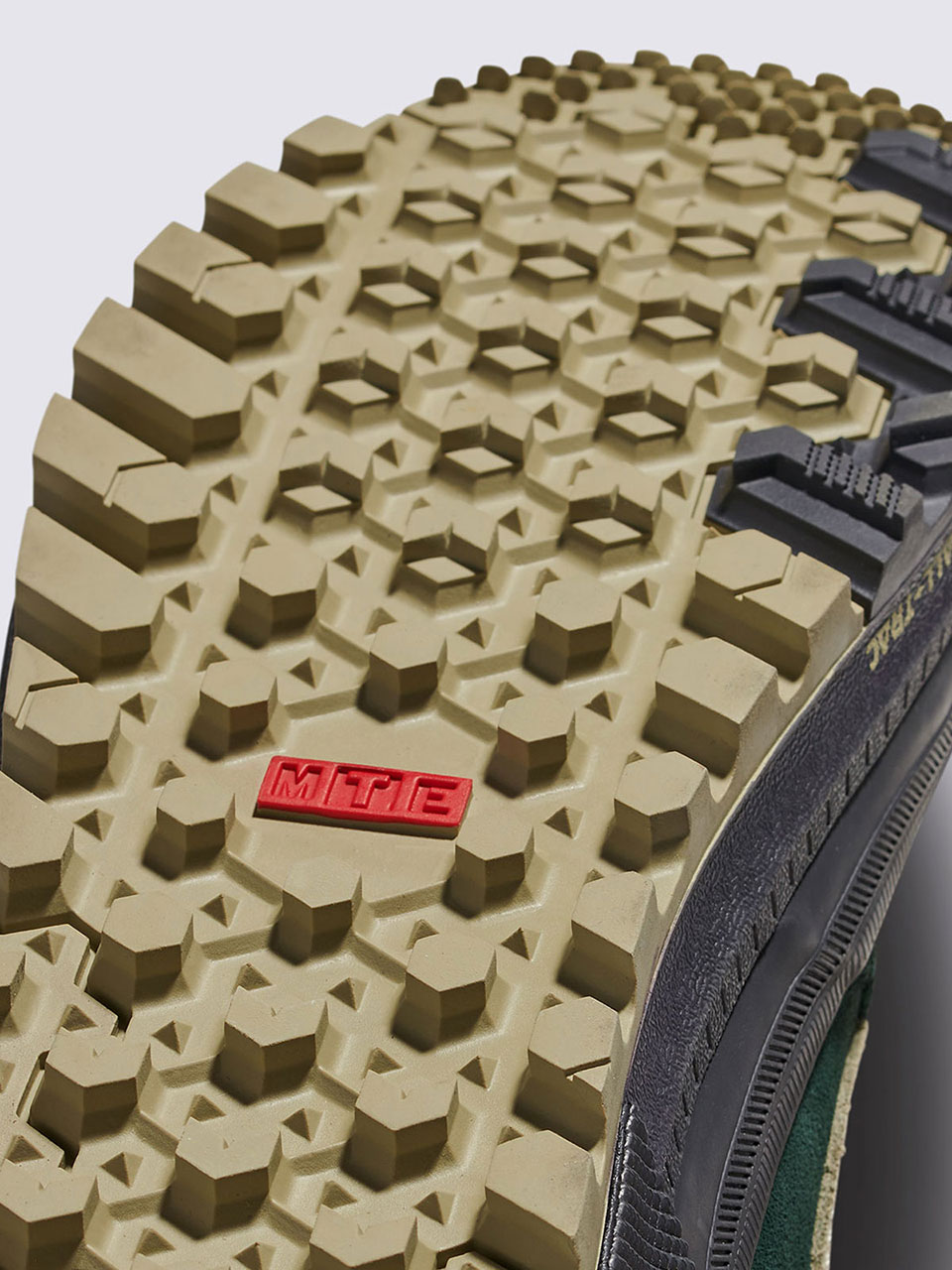 MTE スケートハイ GORE-TEX| VANS（ヴァンズ）公式ストア