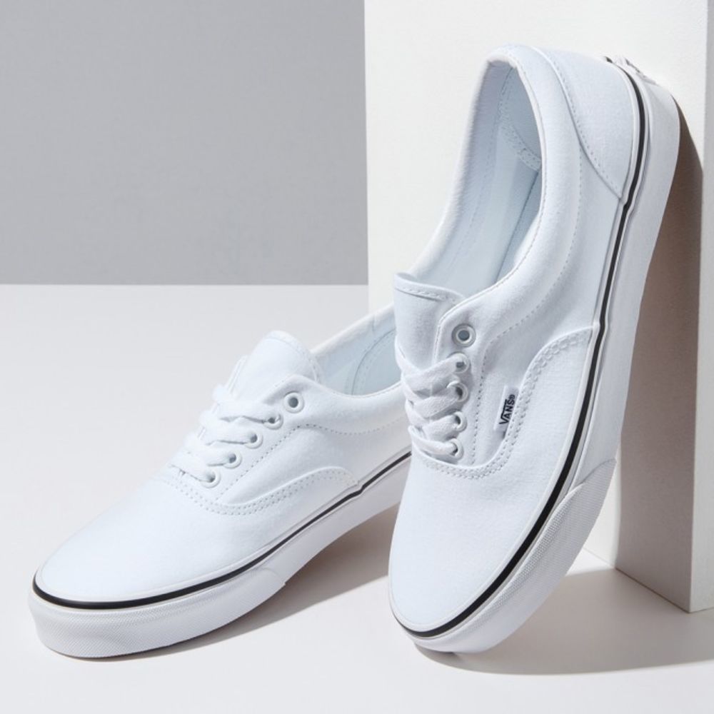 Vans era true best sale white