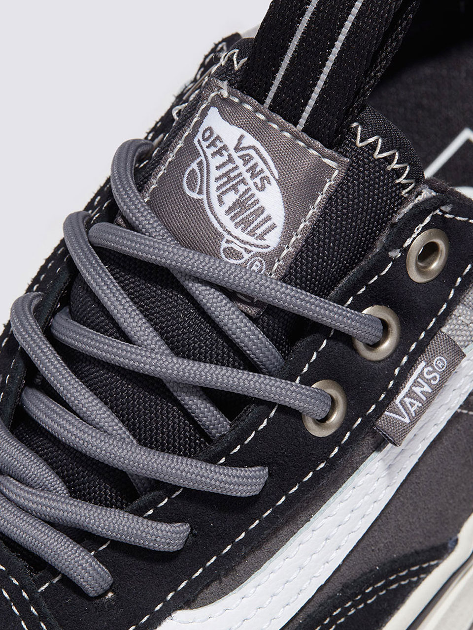 Vans MTE in Black Pewter White US 5.5 JP 23.5