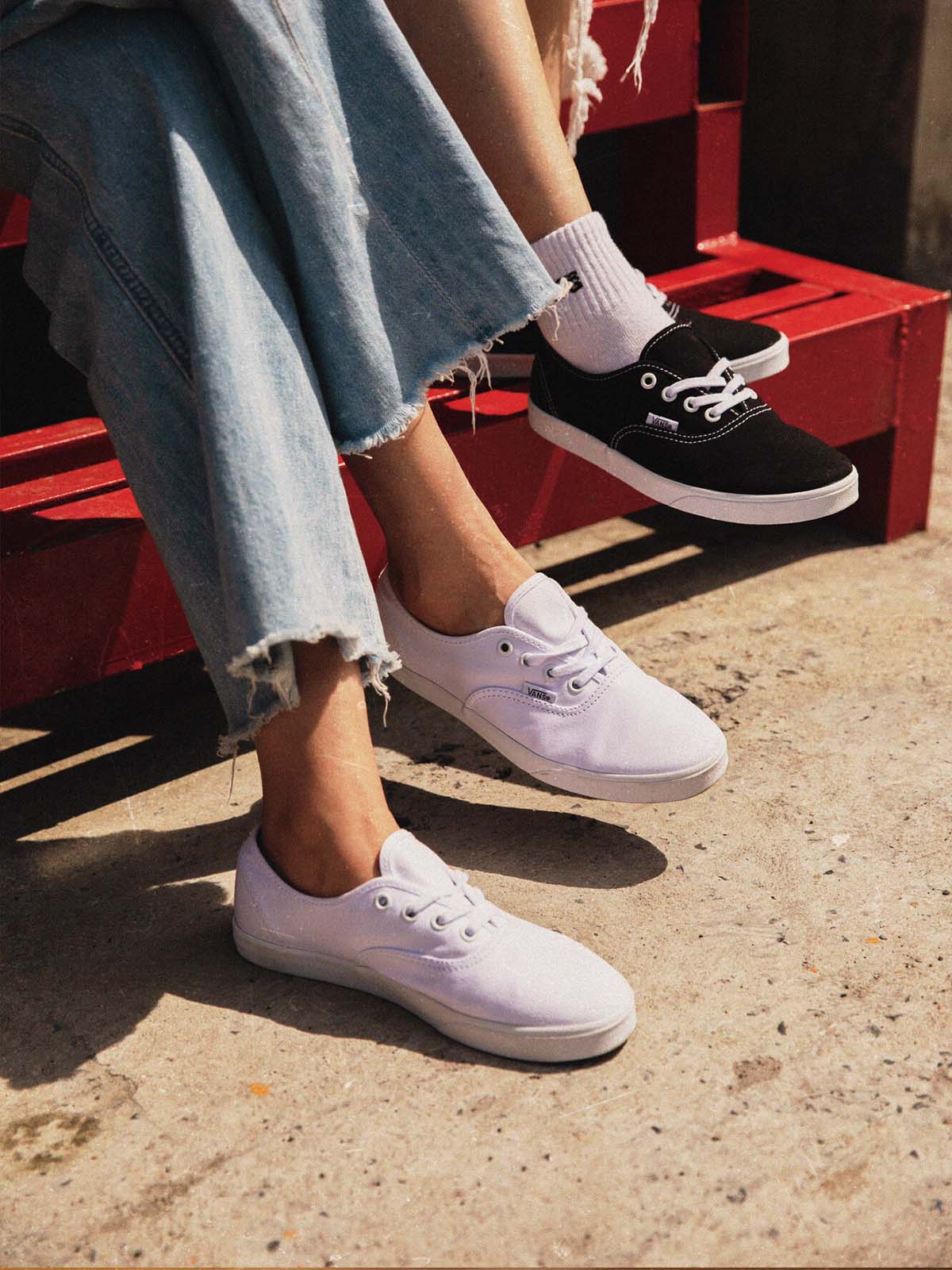 スニーカー ^VANS^ Authentic Lowpro White VN000D04WWW1 オーセンティック ロープロ| VANS（ヴァンズ）公式ストア