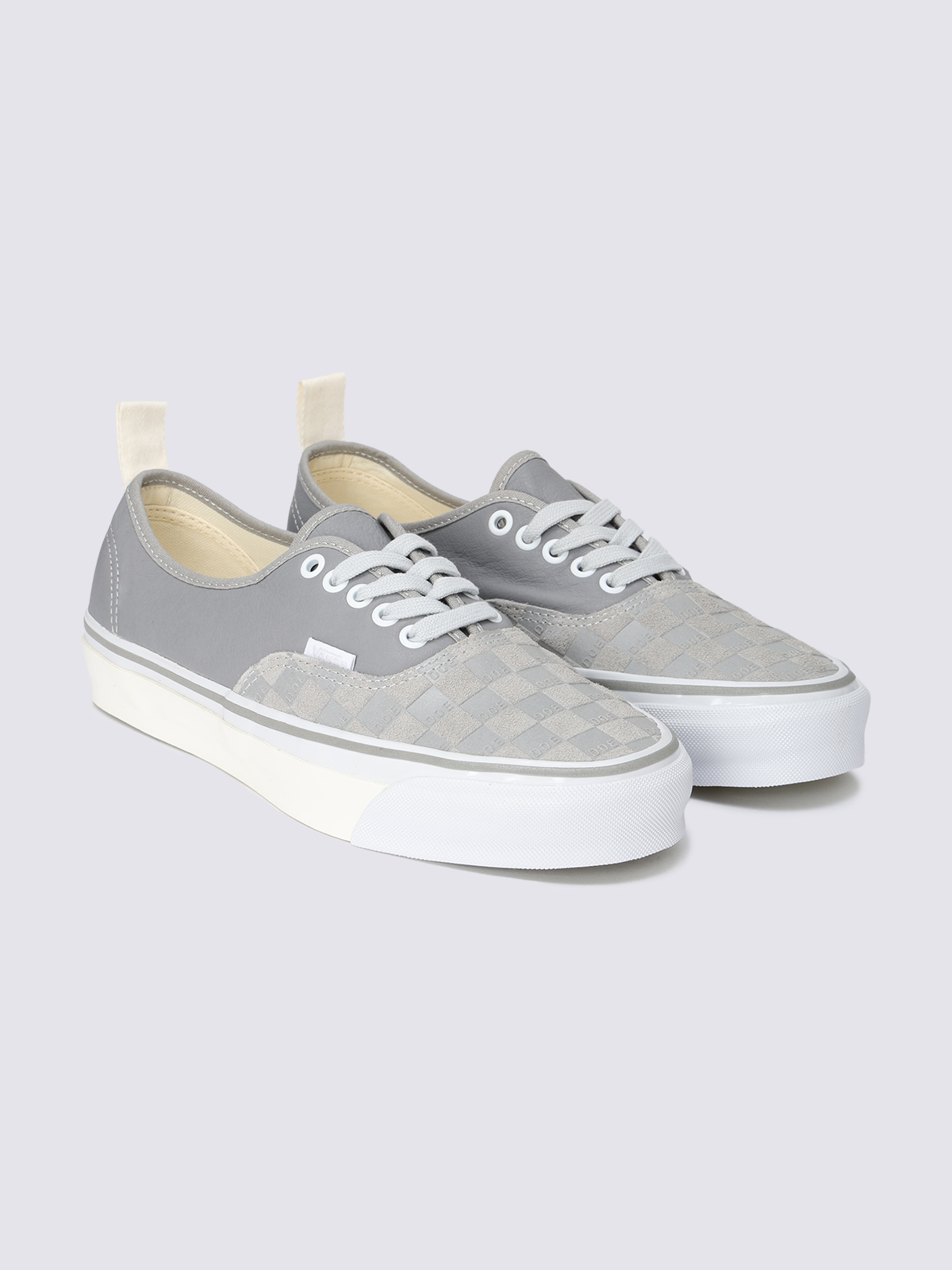 DOE オーセンティック 44| VANS（ヴァンズ）公式ストア