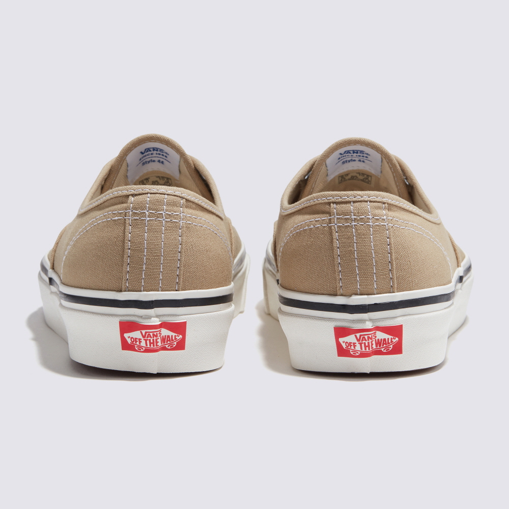 アナハイムファクトリー オーセンティック 44 DX| VANS（ヴァンズ）公式ストア