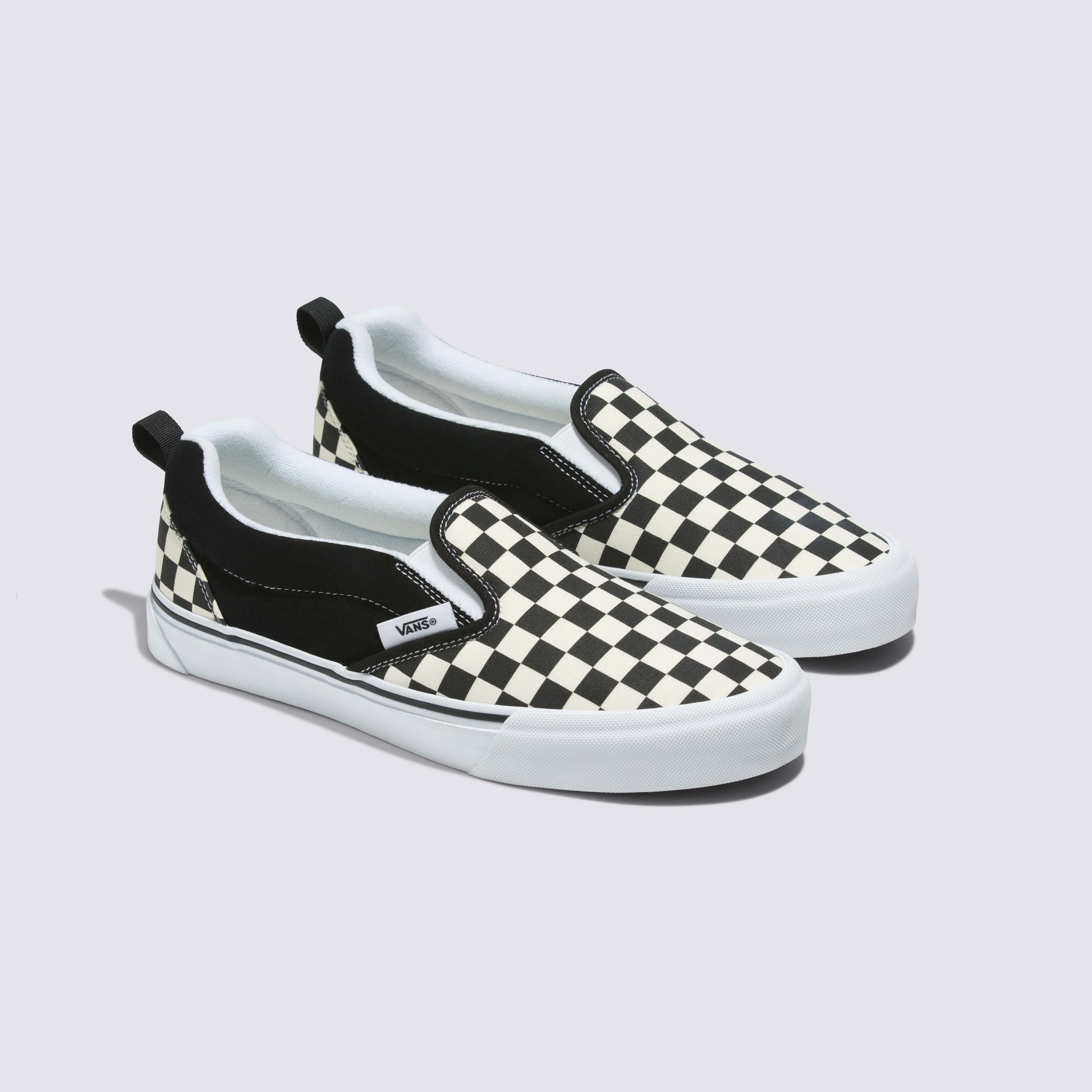新品バンズニュースリップsliponスリッポンKNUSKOOLオールドスクール9 VANS】 ヴァンズ KNU SLIP ニュースリップ VN0009QD6BT BLK/T