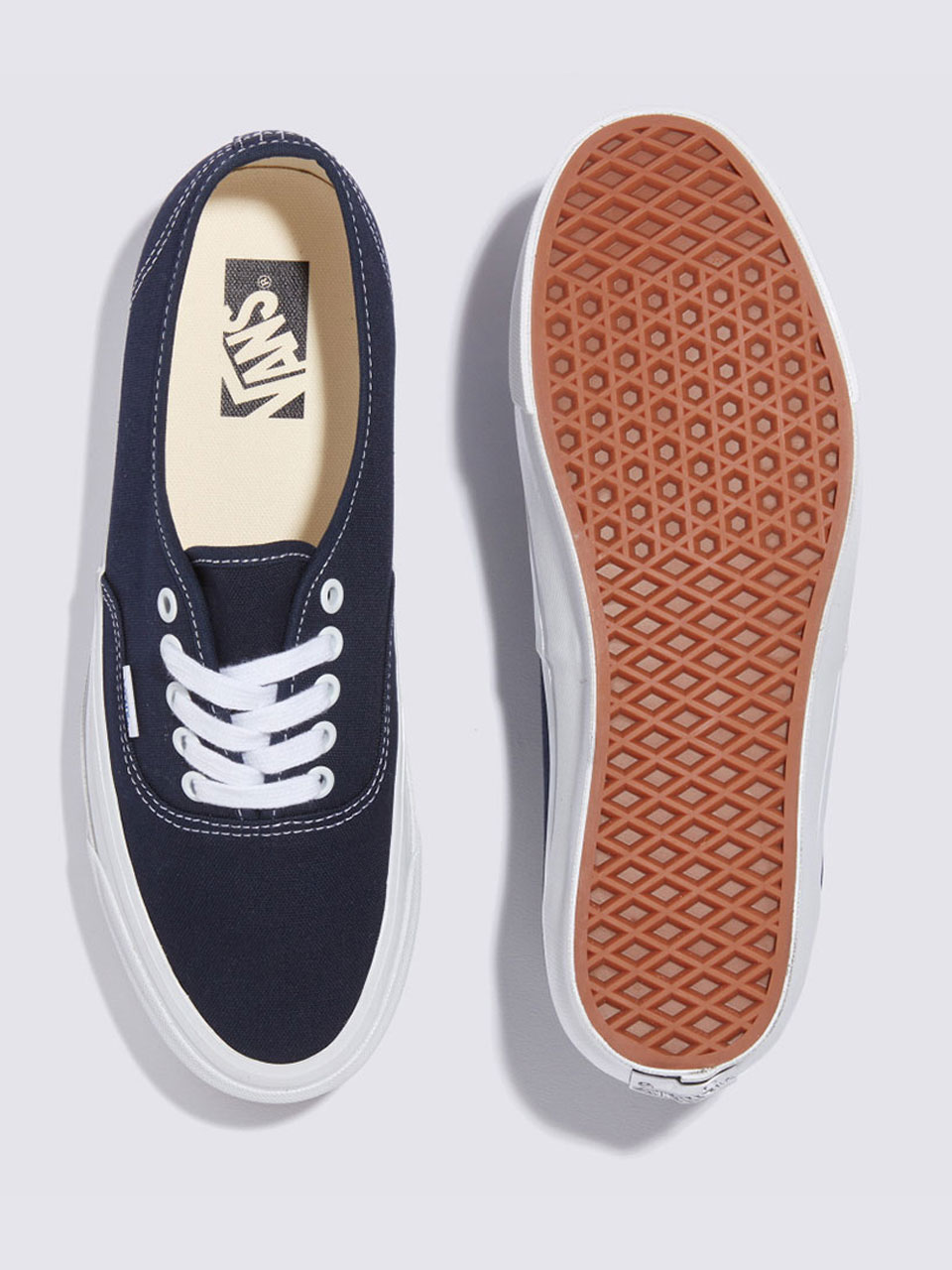 PREMIUM オーセンティック 44| VANS（ヴァンズ）公式ストア