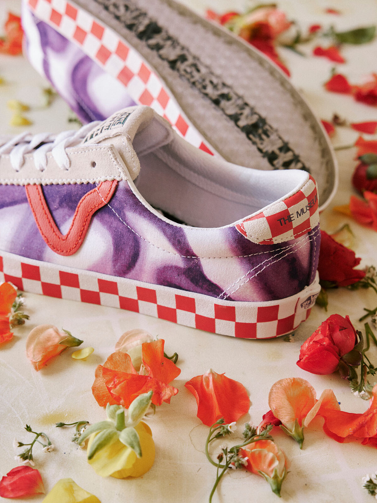 VANS X THEMUSEUMVISITOR SPORT LOW★男女兼用★コラボ★人気 THE MUSEUM VISITOR スポーツロー| VANS（ヴァンズ）公式ストア