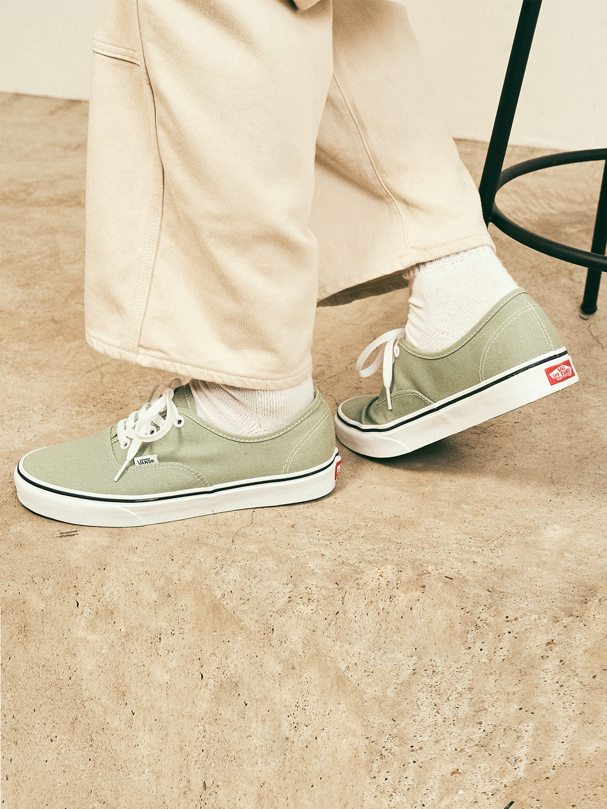 オーセンティック| VANS（ヴァンズ）公式ストア