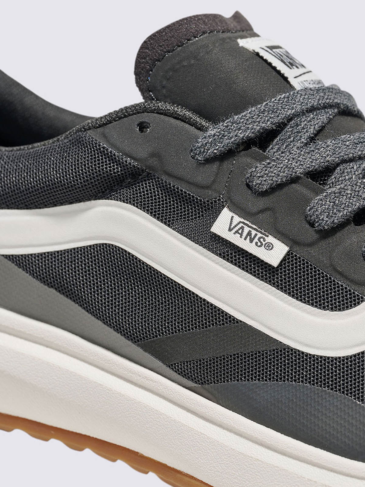 VANS ☆ 【人気】存在感 カジュアル ウルトラレンジ スニーカー ウルトラレンジ NEO VR3| VANS（ヴァンズ）公式ストア