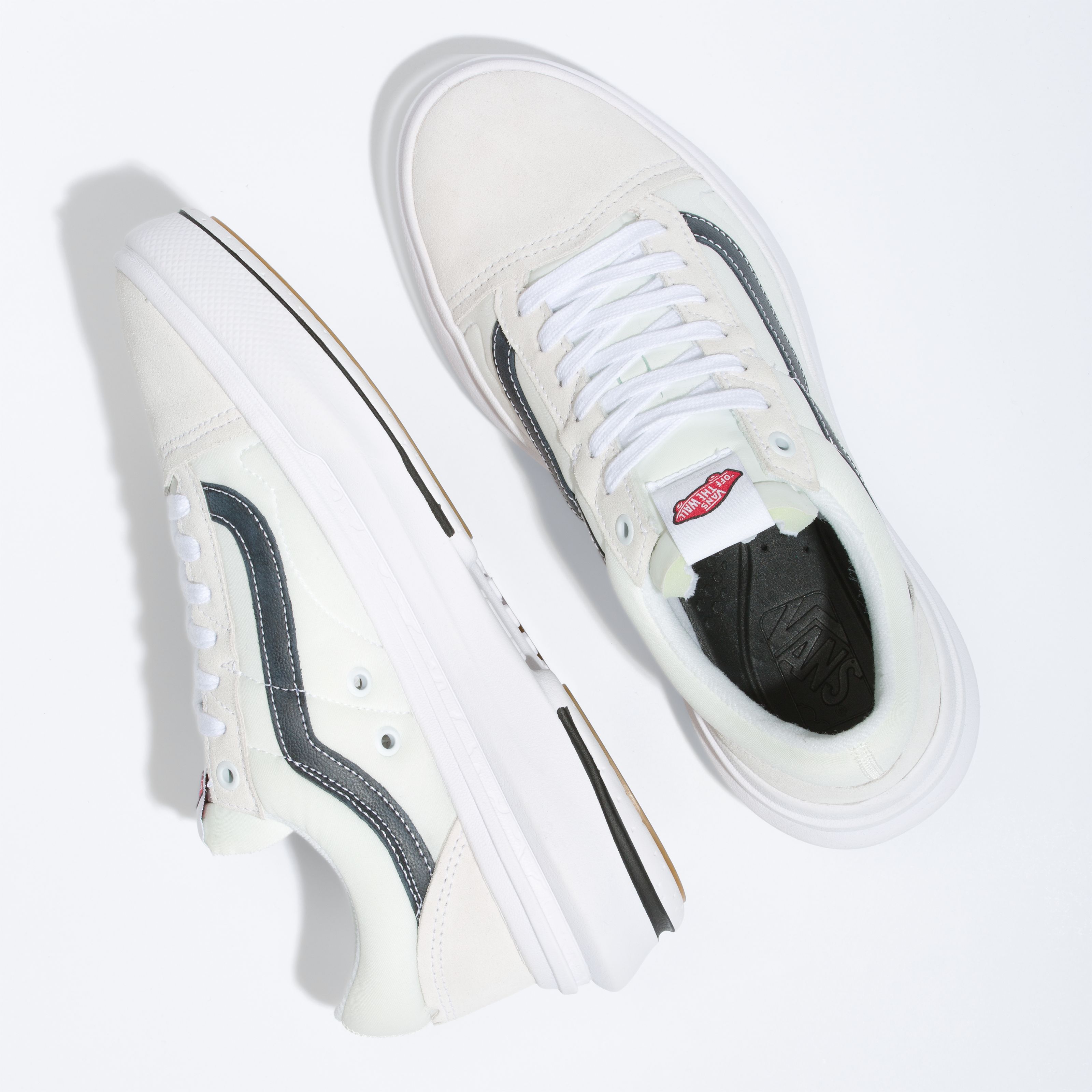オールドスクール オバート CC| VANS（ヴァンズ）公式ストア