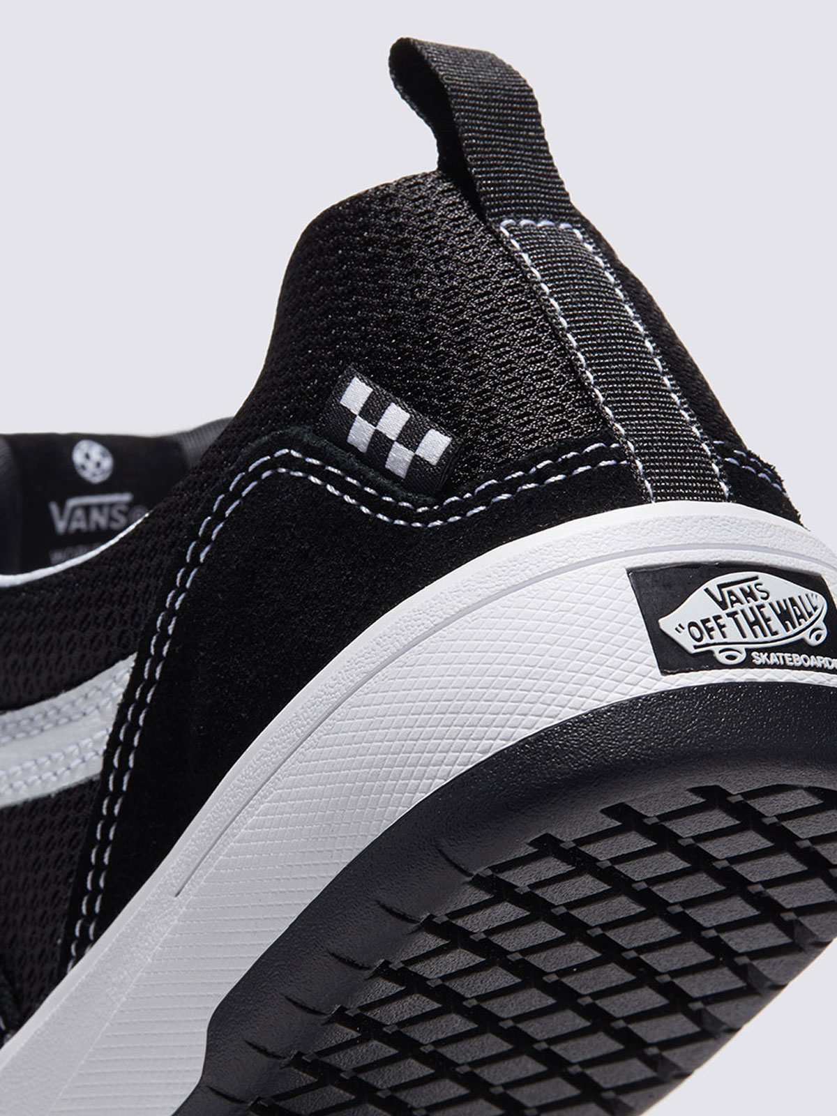 Skate Wayvee 2.0 Shoes in Black| Vans UK