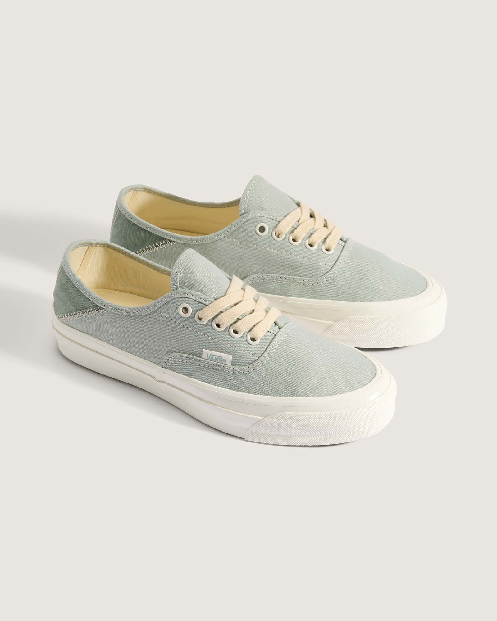 PREMIUM オーセンティック キックダウン| VANS(ヴァンズ)公式 PREMIUM オーセンティック キックダウン| VANS(ヴァンズ)公式