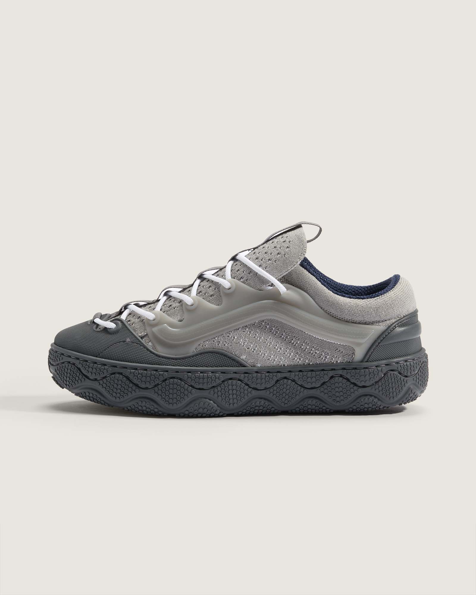 F Y様 Y.Yam Yohji Yamamoto's Y-3 Reworks the adidas ZX Torsion