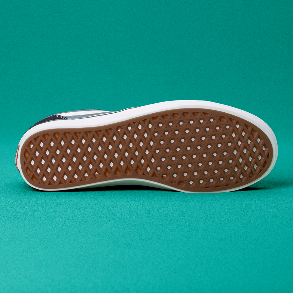 Vans comfycush hot sale sole