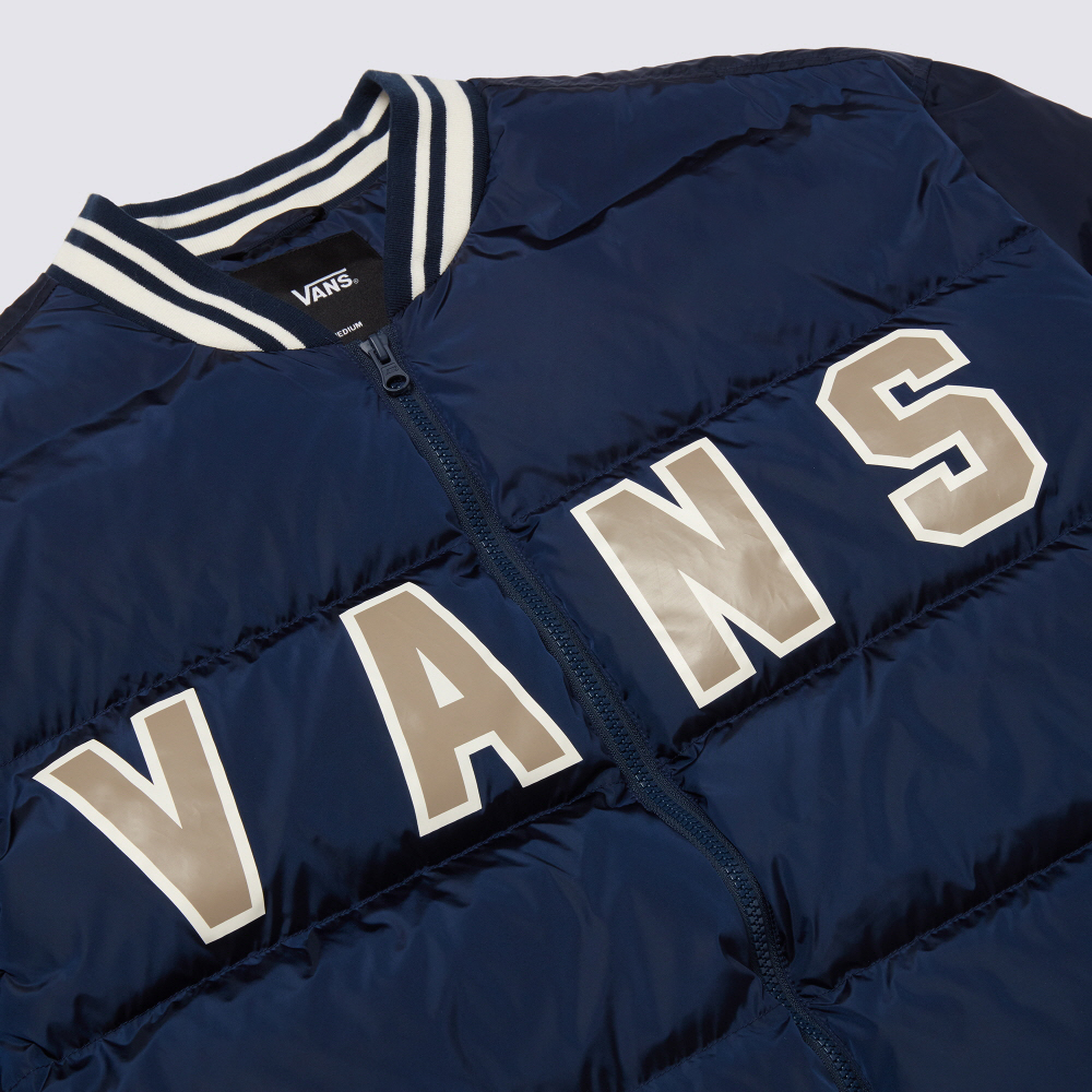 ダウン ボンバージャケット| VANS（ヴァンズ）公式ストア