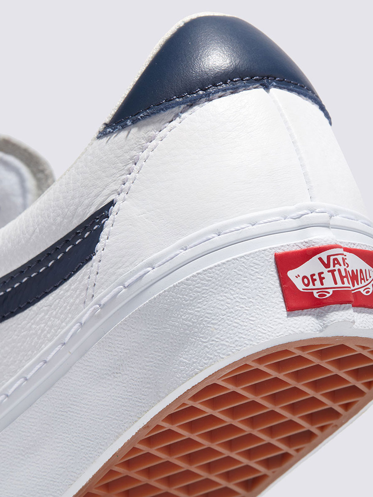 オールドスクール レザー| VANS（ヴァンズ）公式ストア