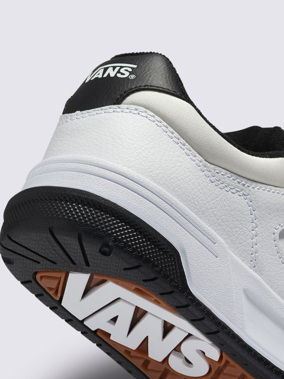 [VANS] スニーカー アップランド UPLAND ホワイト アップランド| VANS（ヴァンズ）公式ストア