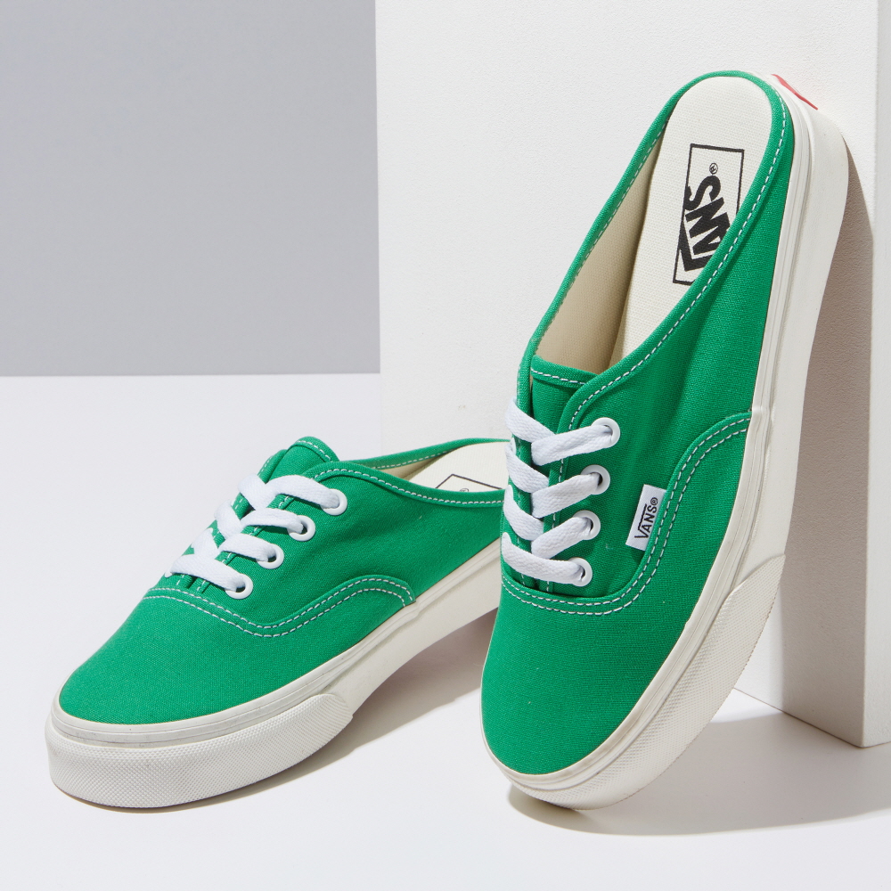 オーセンティック ミュール| VANS（ヴァンズ）公式ストア
