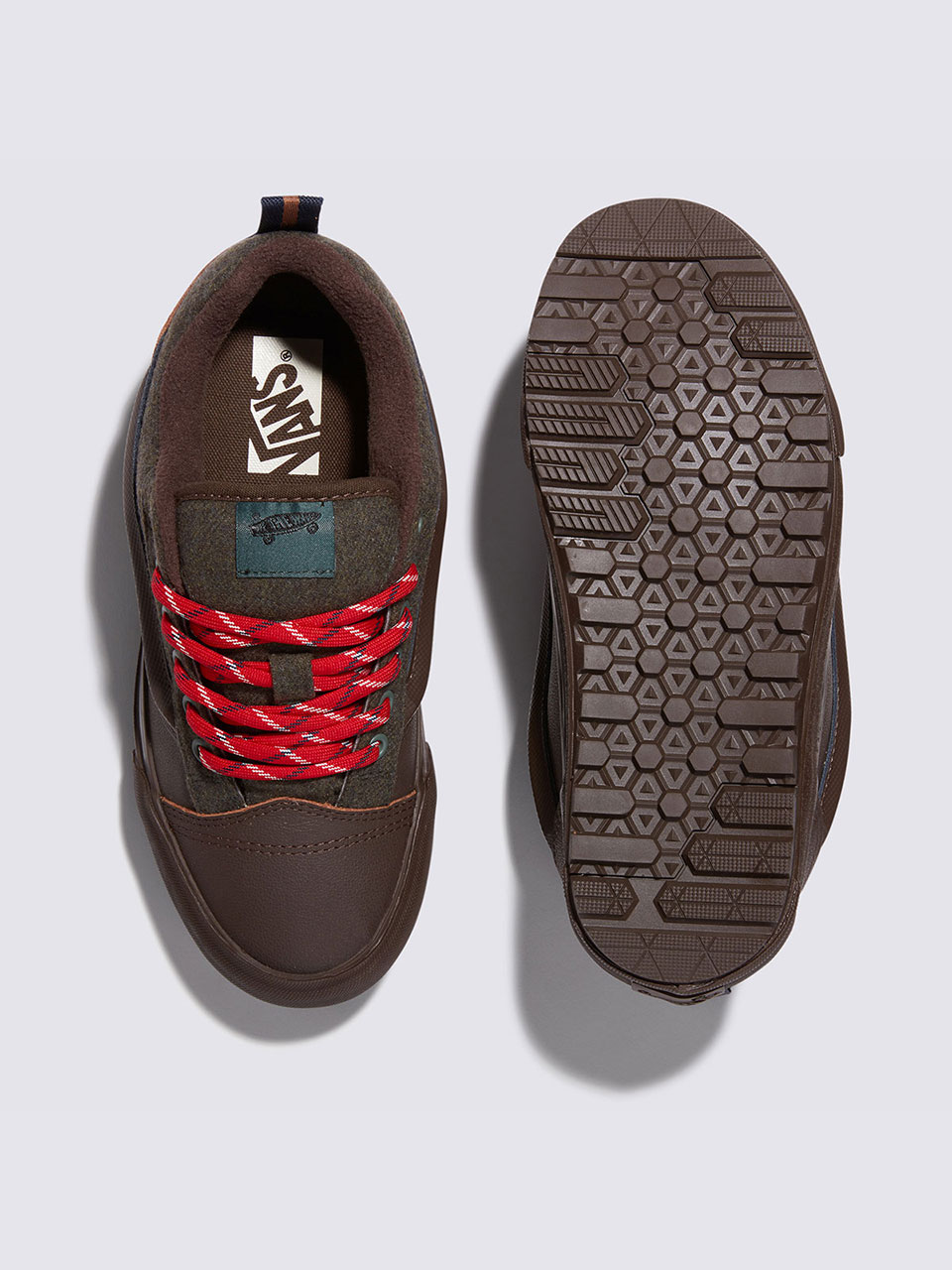 IN TRANSIT ニュースクール| VANS（ヴァンズ）公式ストア