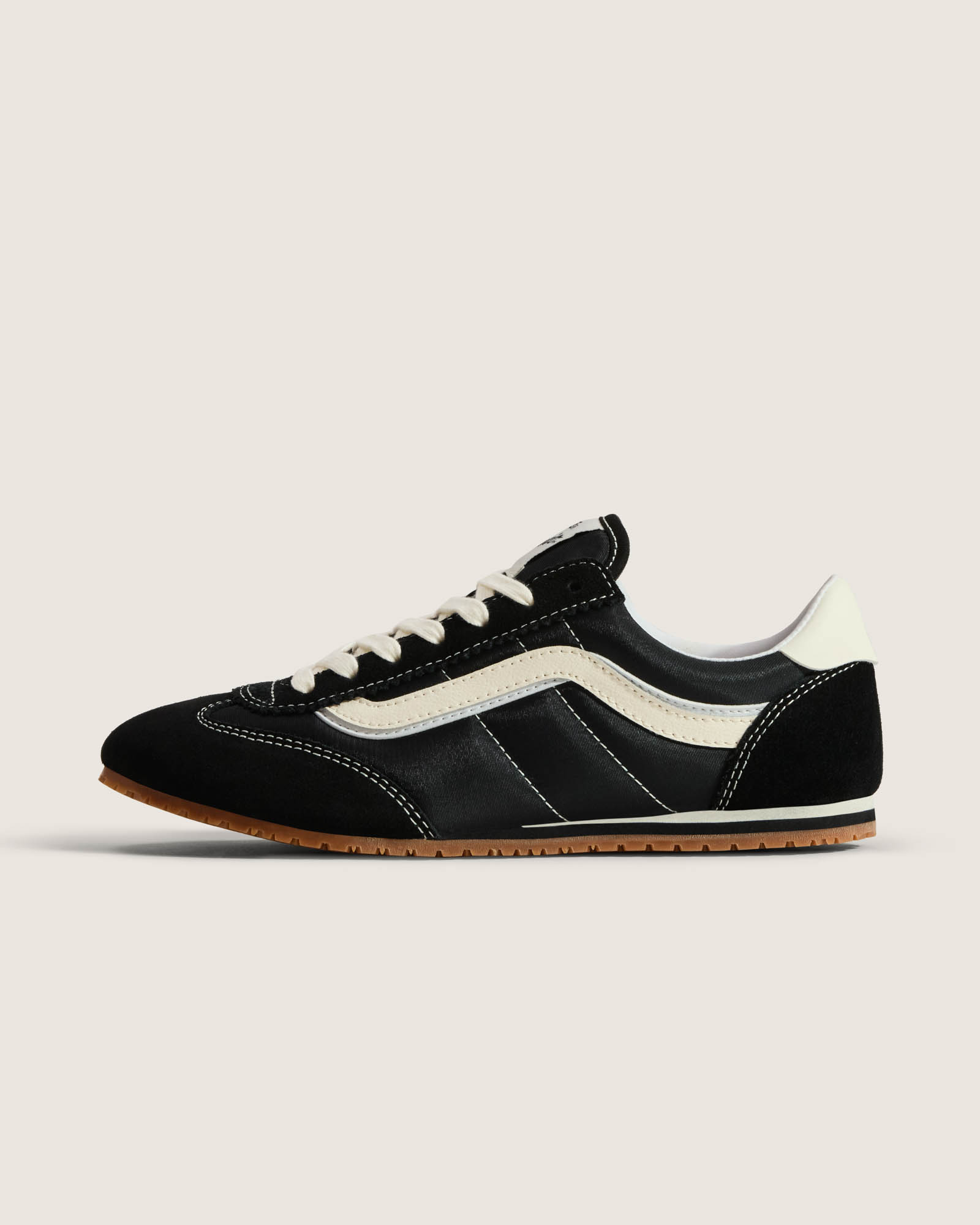 [VANS] Super Lowpro スーパーロープロ ブラック VN000D83BLA1 スーパーロープロ| VANS（ヴァンズ）公式ストア