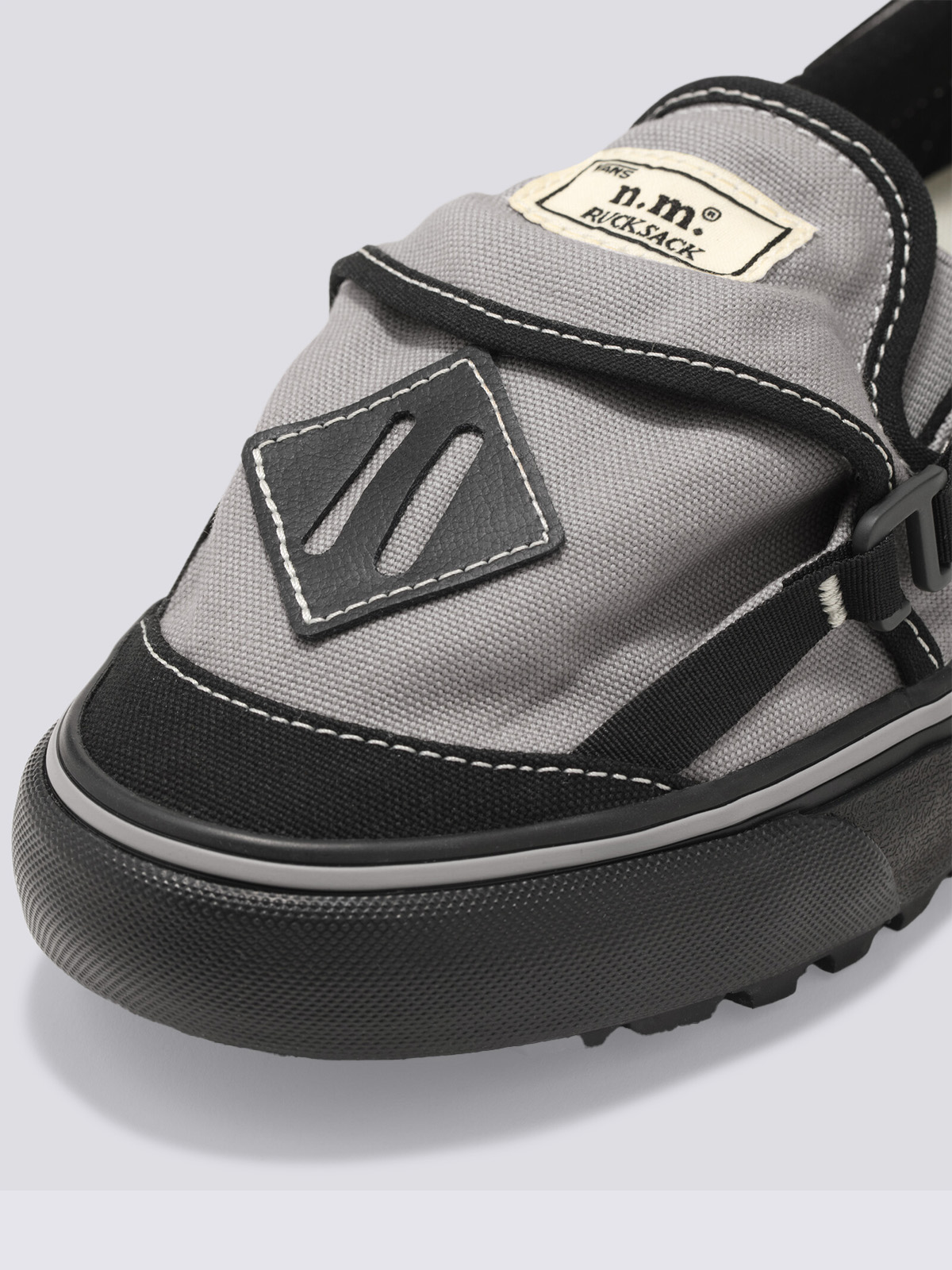 2024人気の MCLAUGHLIN NICOLE スリッポン VANS（ヴァンズ）公式ストア RS| MTE 26.5cm