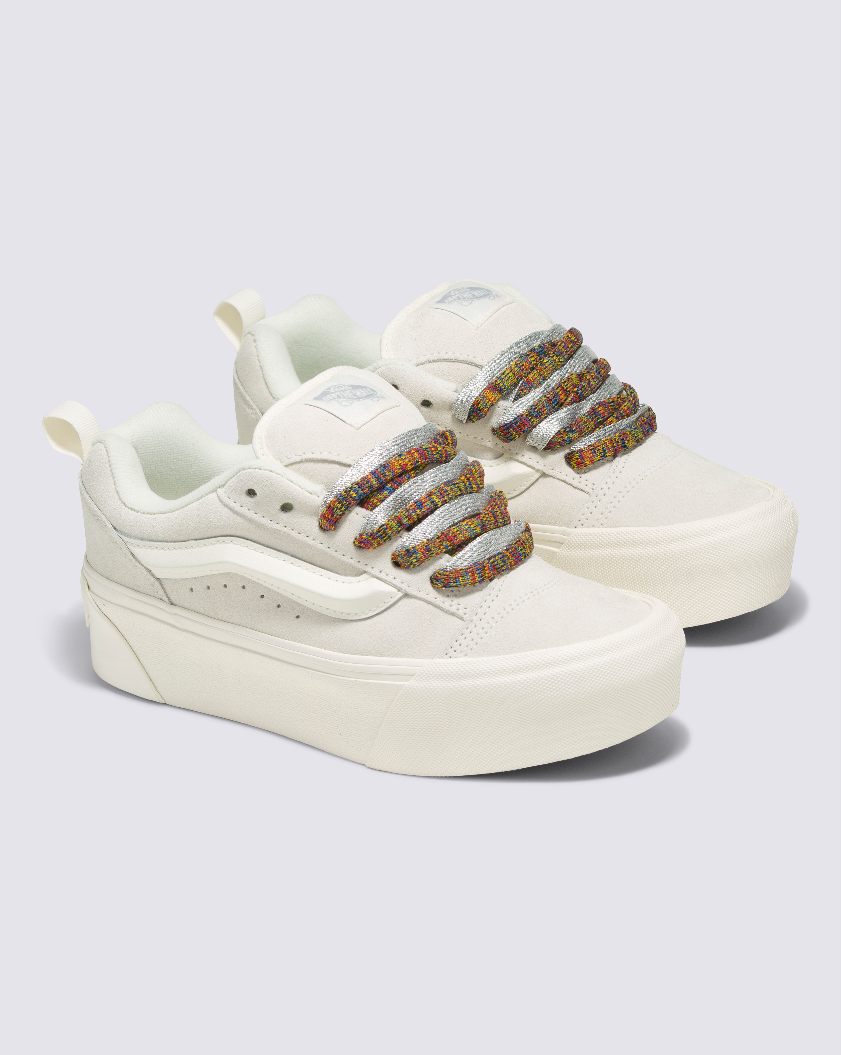 ニュースタック| VANS（ヴァンズ）公式ストア