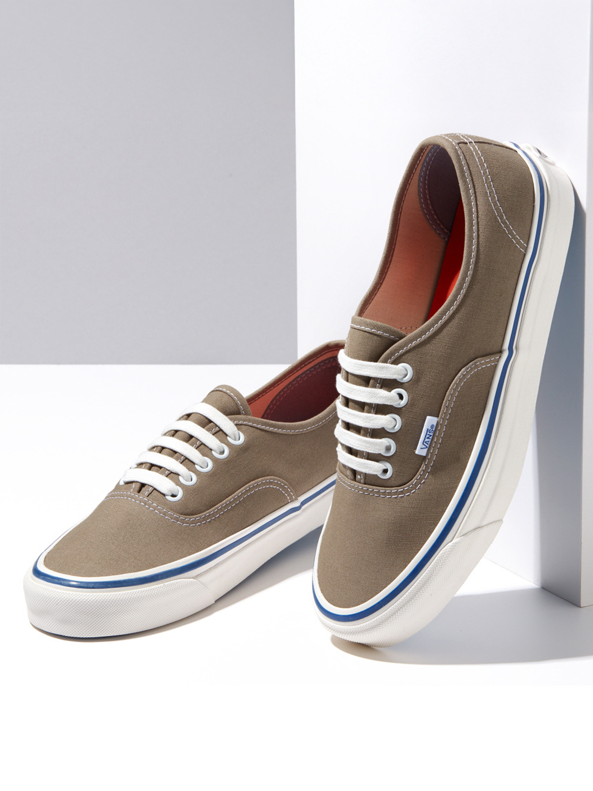 本当に信頼出来る商品 アナハイムファクトリー オーセンティック 44 デッキ DX| VANS（ヴァンズ）公式ストア 靴