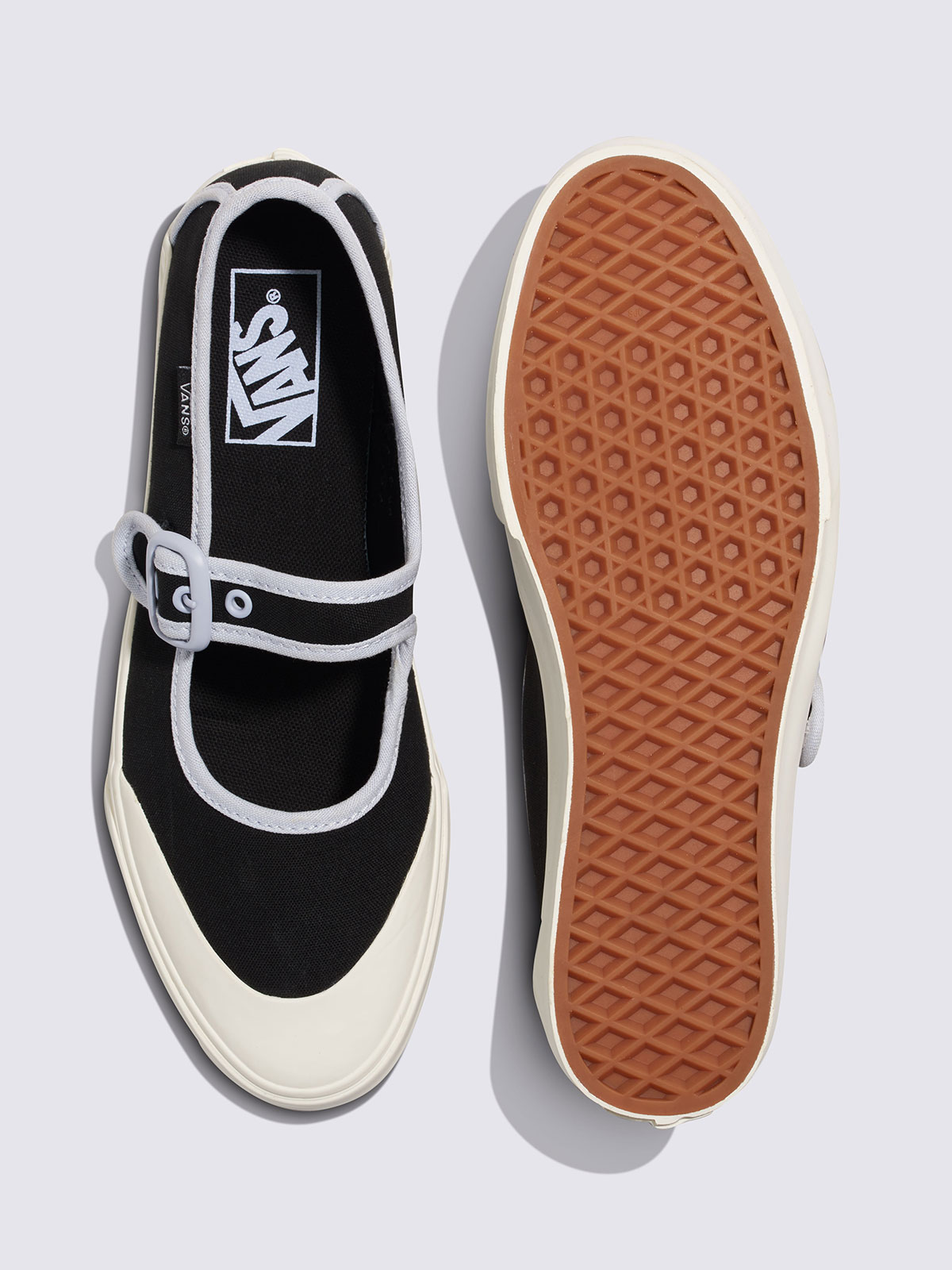 VANS バンズ スニーカー MARY JANE TRIPLE BLACK VN000CRRBJ4