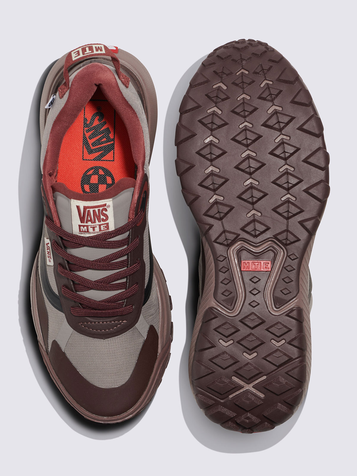 VANS ★ 撥水性とクッショニングの一足 MTE クロスパス シューズ MTE クロスパス| VANS（ヴァンズ）公式ストア