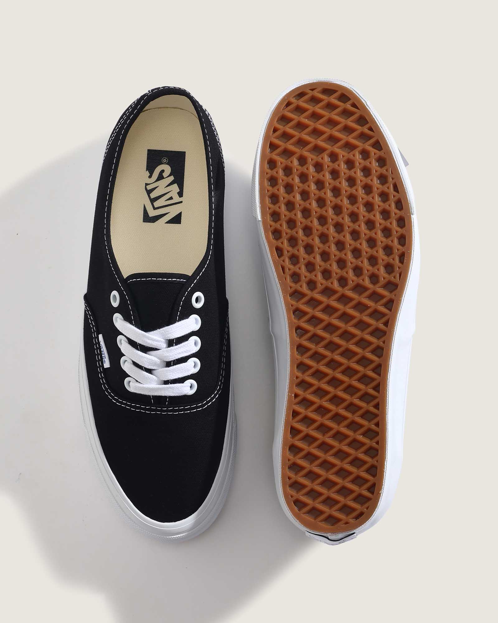 VANS PREMIUM オーセンティック　28センチ　ブラック VANS PREMIUM オーセンティック 28センチ ブラック PREMIUM