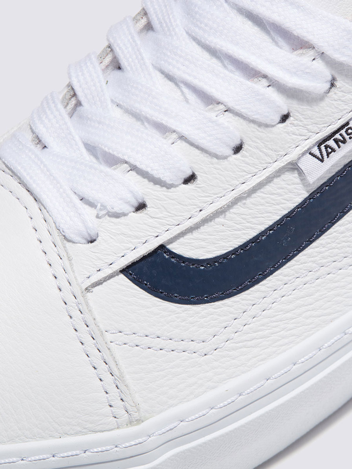 オールドスクール レザー| VANS（ヴァンズ）公式ストア