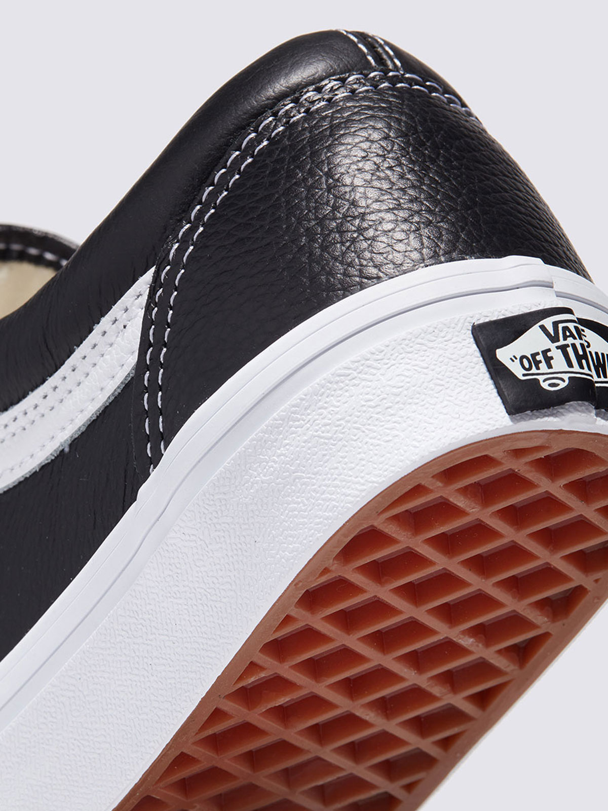 オールドスクール レザー| VANS（ヴァンズ）公式ストア