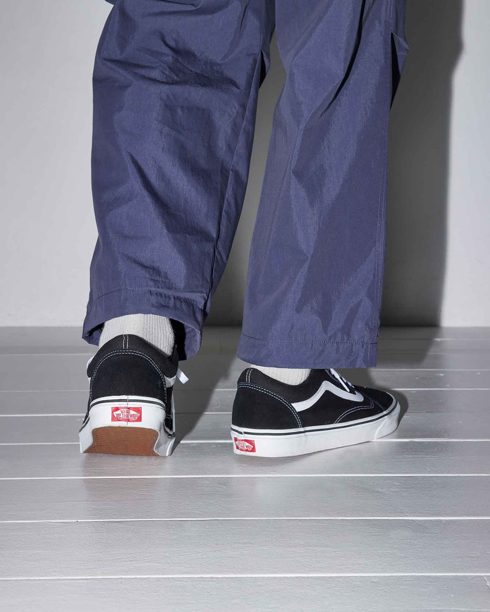 週末まで値下げ！スクールチェア　デスク付き　オールドスクール　vans 週末まで値下げ！スクールチェア デスク付き オールドスクール