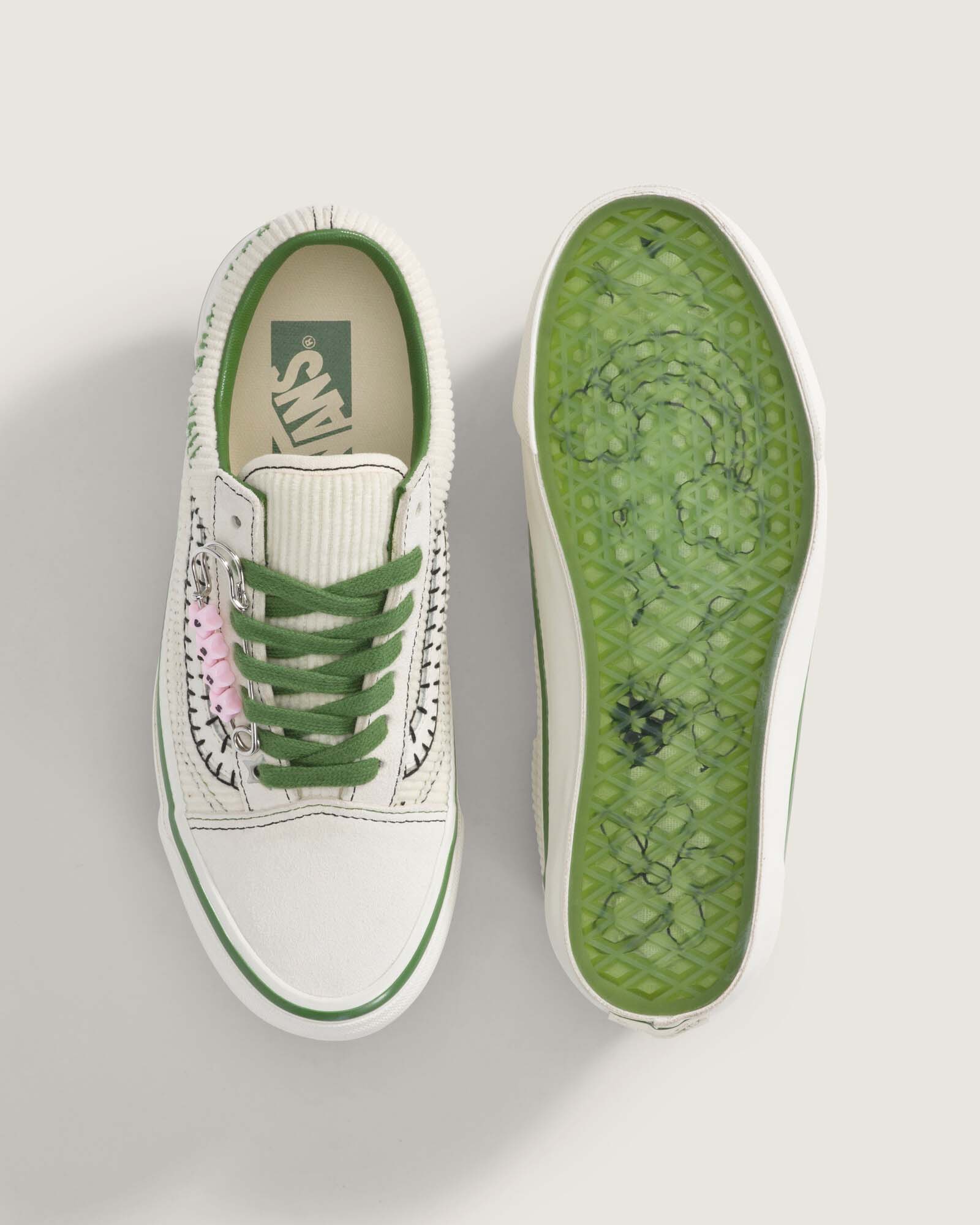 PREMIUM オールドスクール チャームズ| VANS（ヴァンズ）公式ストア